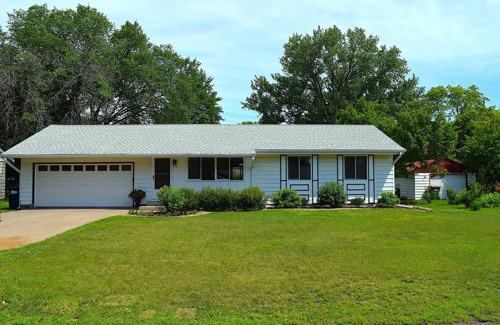 Photo of 673 109th Lane NE, Blaine, MN 55434 (MLS # 7100808)
