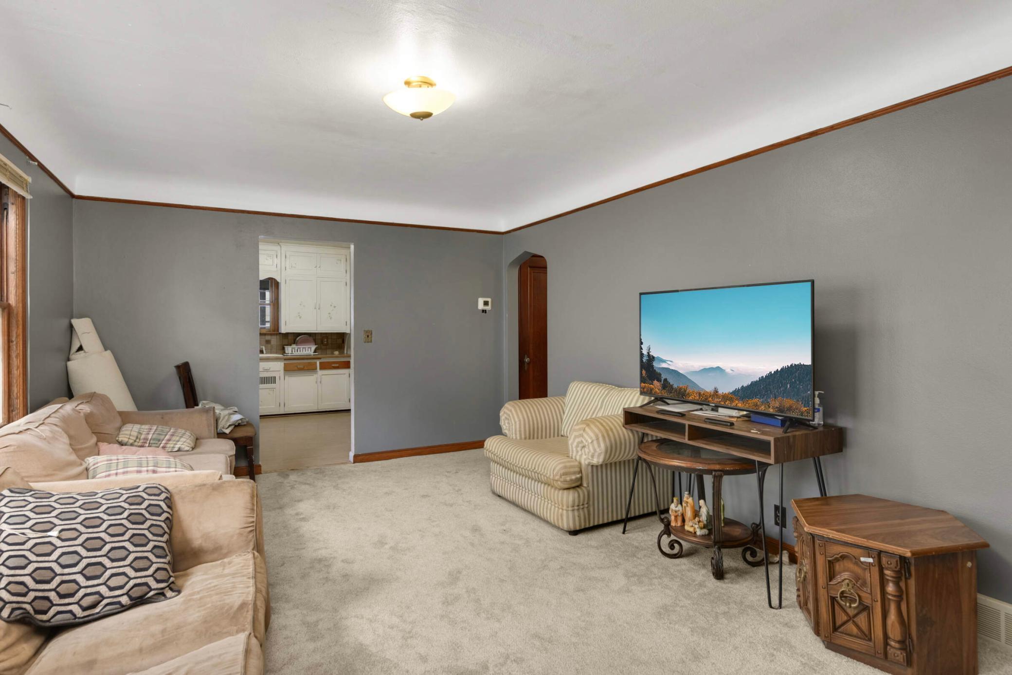 112 8th Avenue S