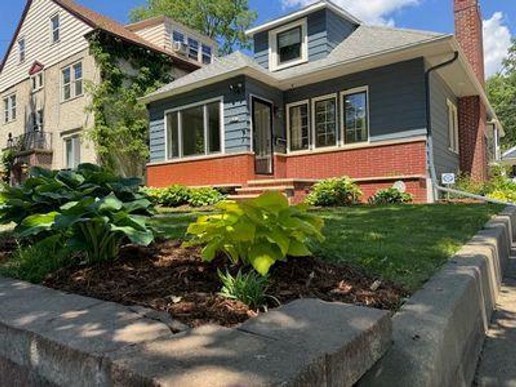 Photo of 837 1st Street NW, Rochester, MN 55901 (MLS # 7082551)