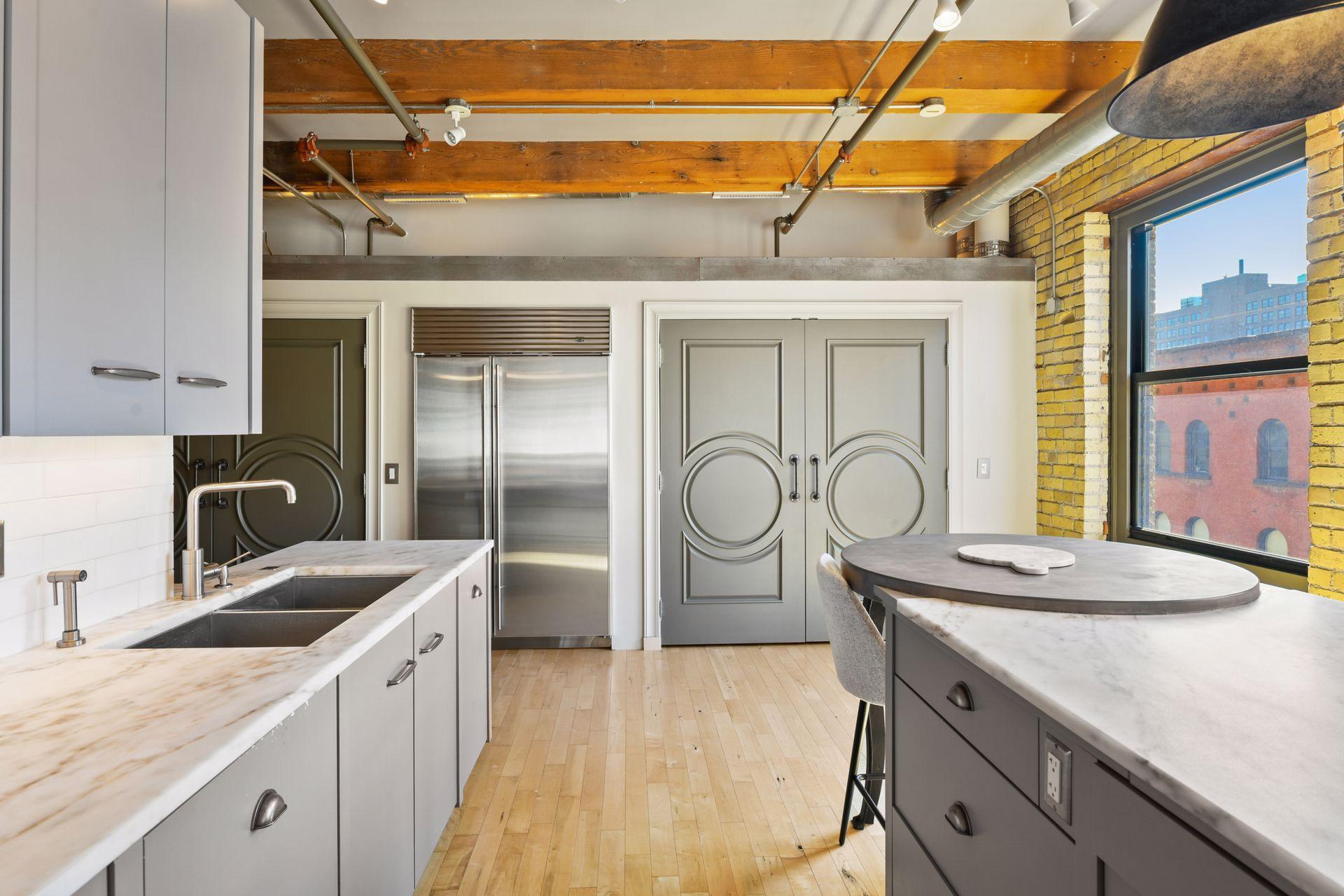 406 Wacouta Street 412