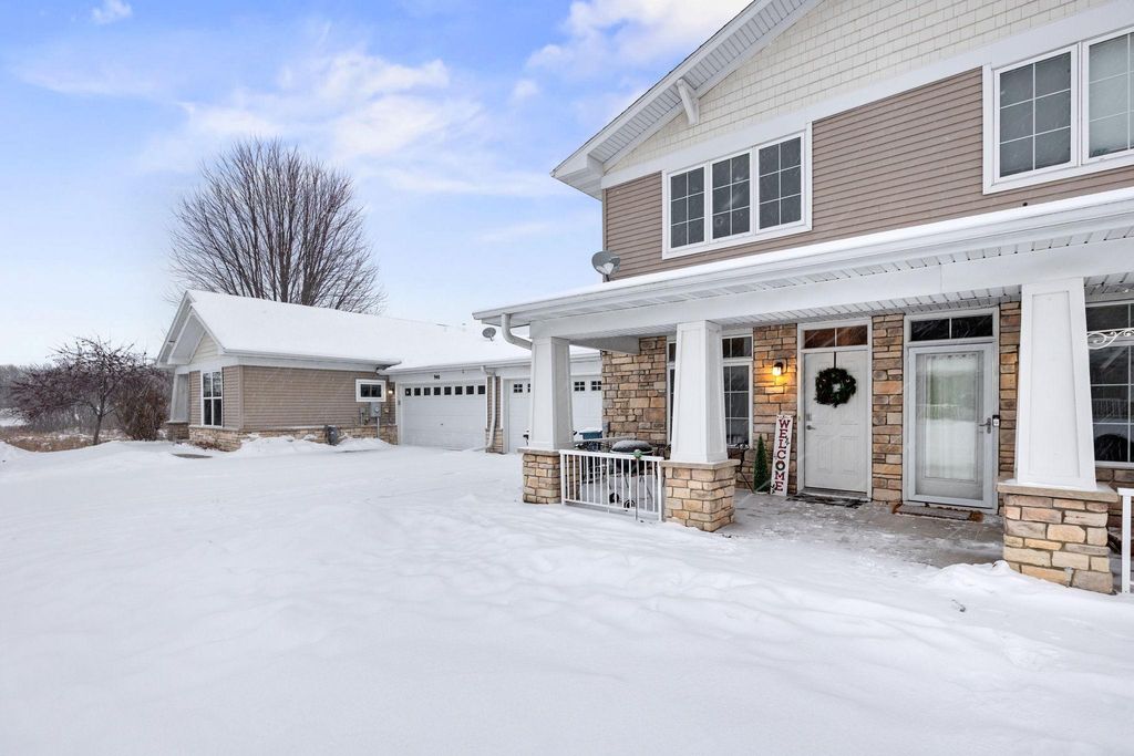 Photo of 942 Crossings Way, Delano, MN 55328 (MLS # 6825778)