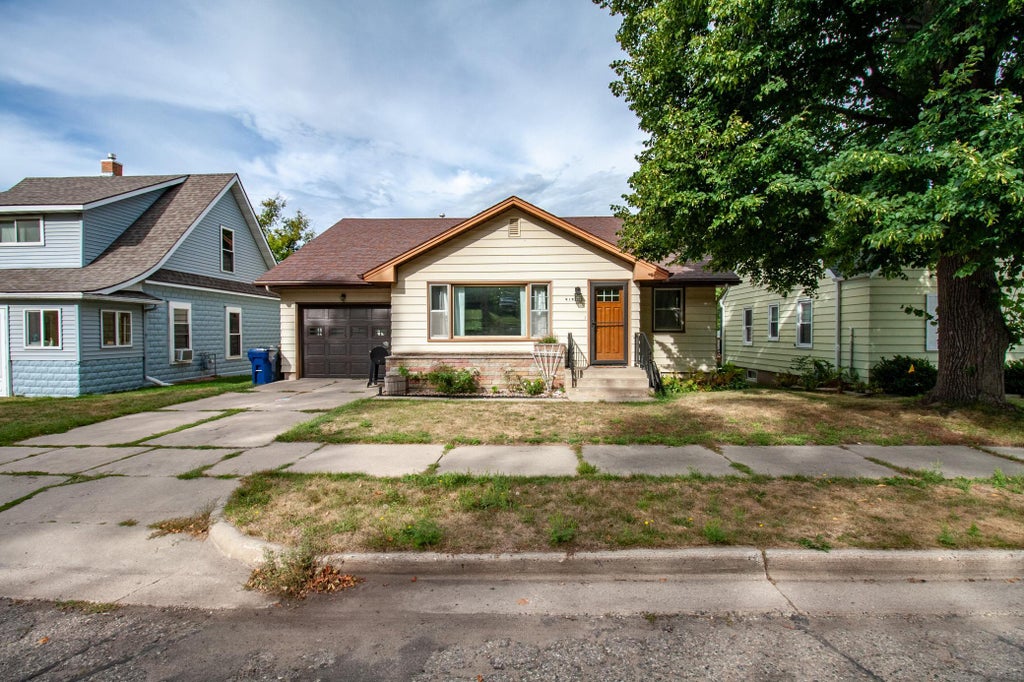 Photo of 919 N Park Street, Fergus Falls, MN 56537 (MLS # 7137720)