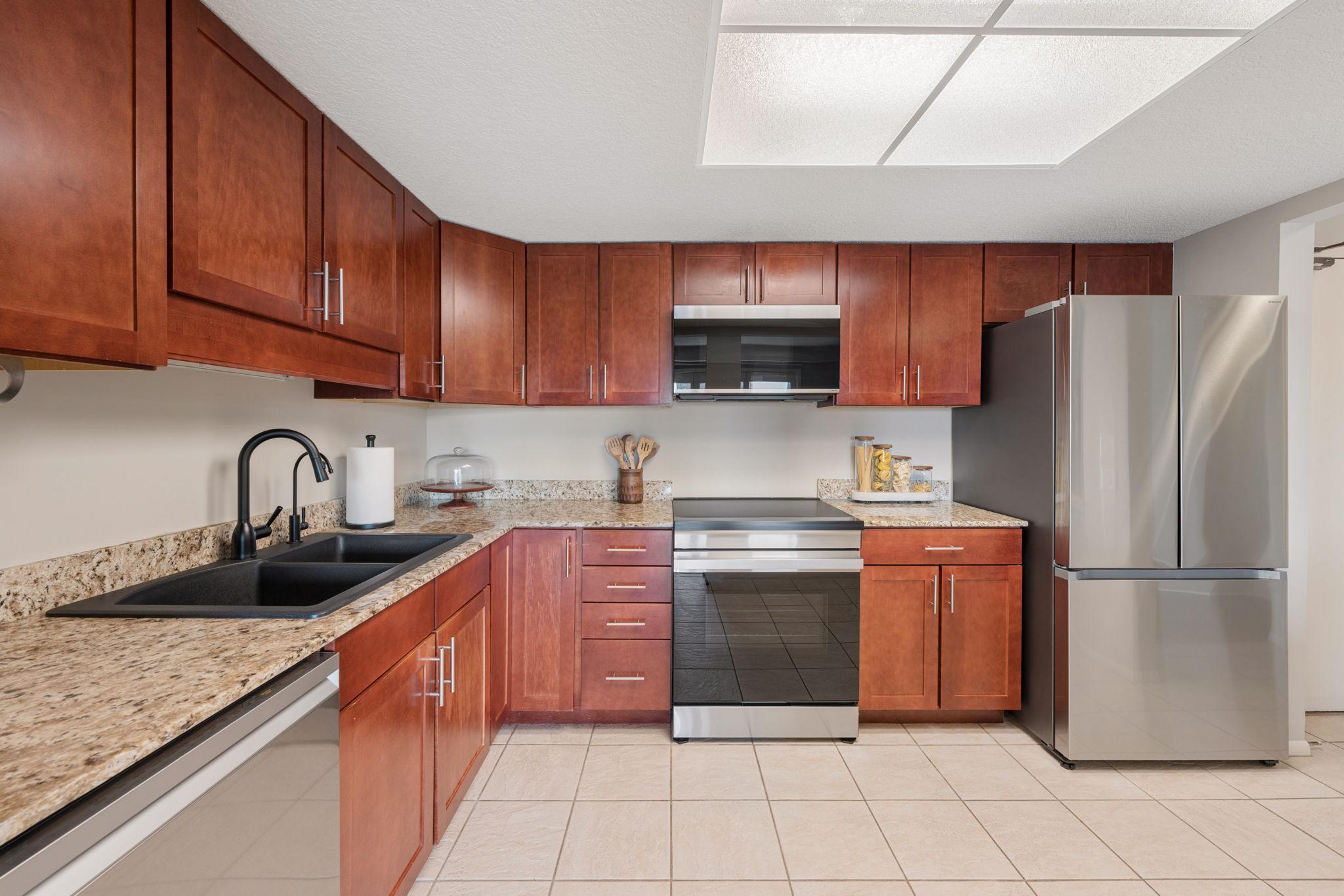 110 1st Avenue NE F704