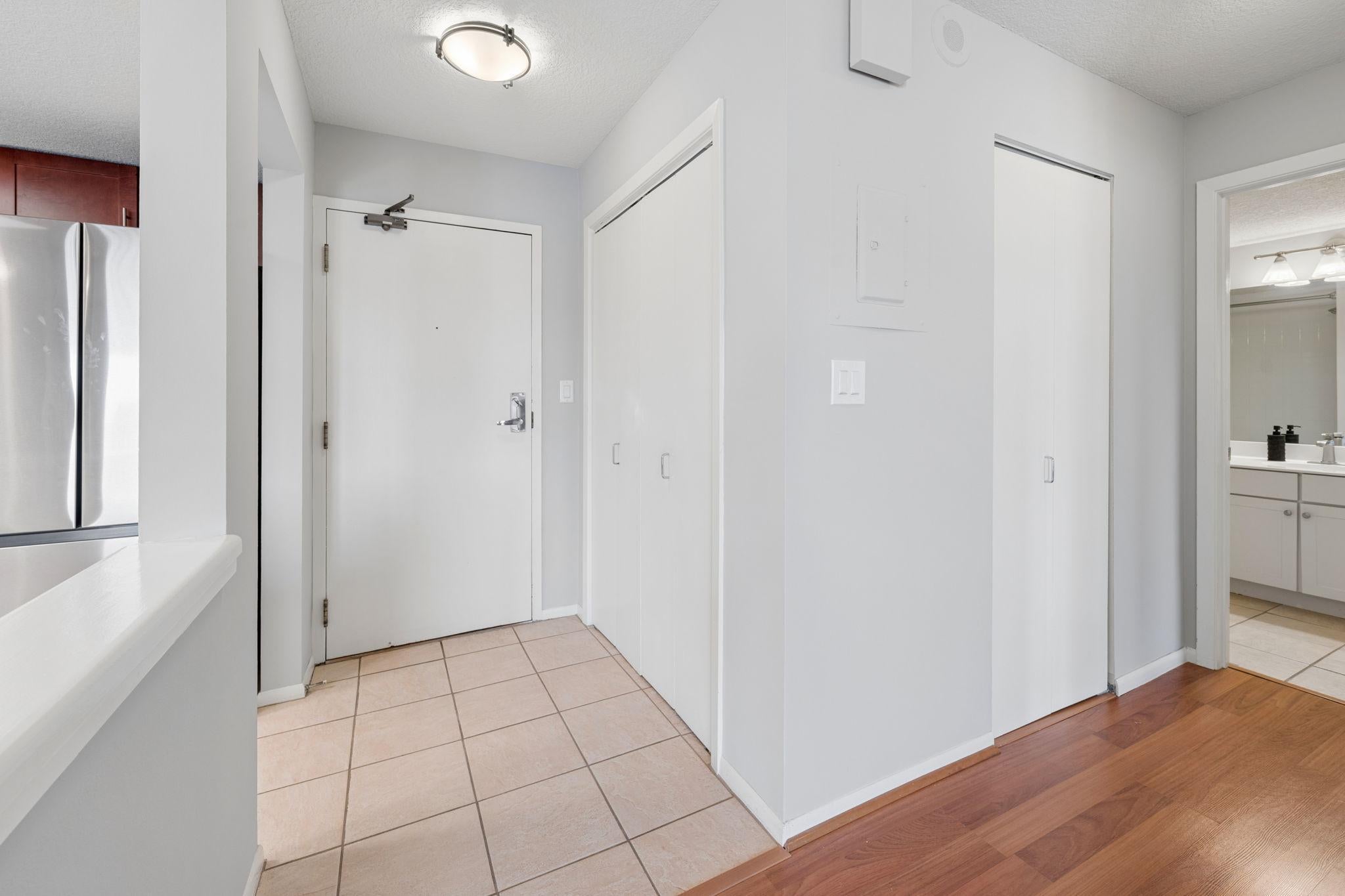 110 1st Avenue NE F704
