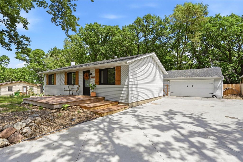 Photo of 26337 Terrace Drive, Zimmerman, MN 55398 (MLS # 7005955)