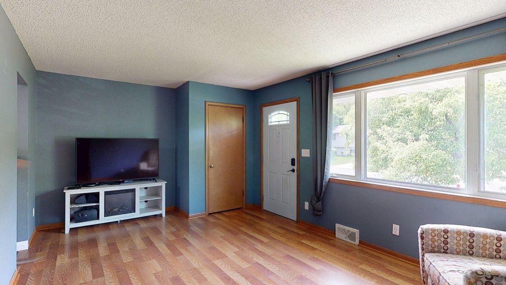 Photo of 107 9th Avenue NE, Dodge Center, MN 55927 (MLS # 7075635)