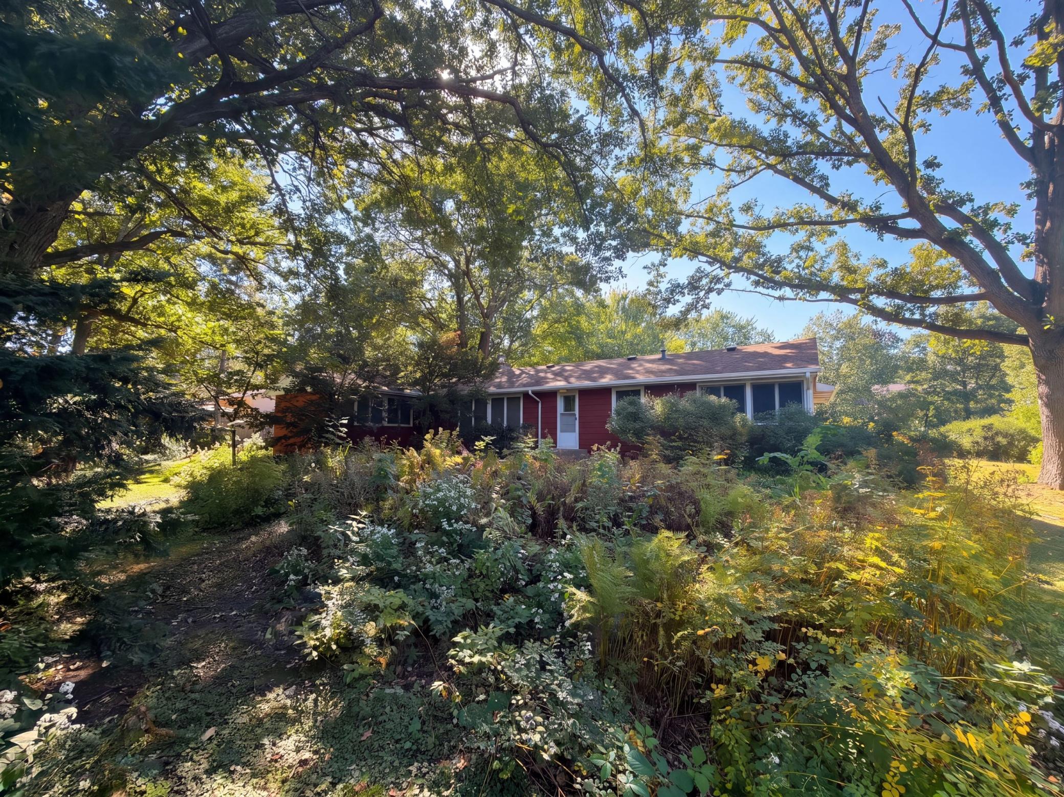2000 Herschel Street