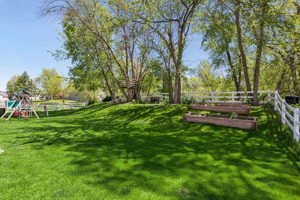 Photo of 3790 Yellowstone Lane N, Plymouth, MN 55446 (MLS # 7068070)