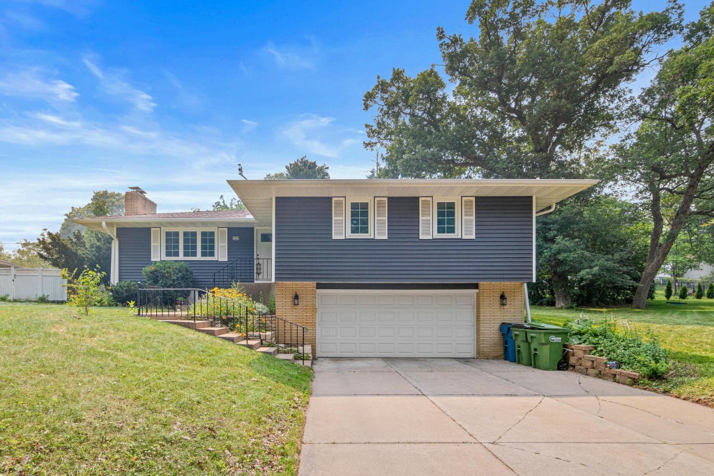 Photo of 1429 Windemere Drive NE, Fridley, MN 55421 (MLS # 7108787)