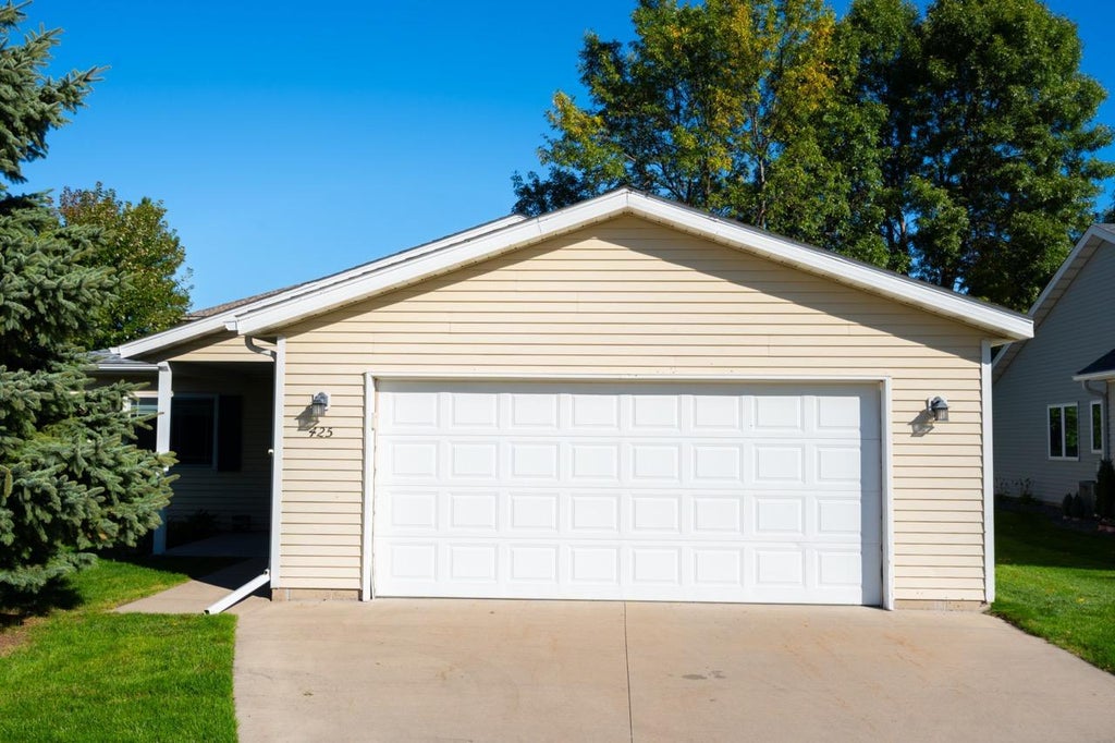 Photo of 425 Fieldcrest Lane, Sartell, MN 56377 (MLS # 7155073)