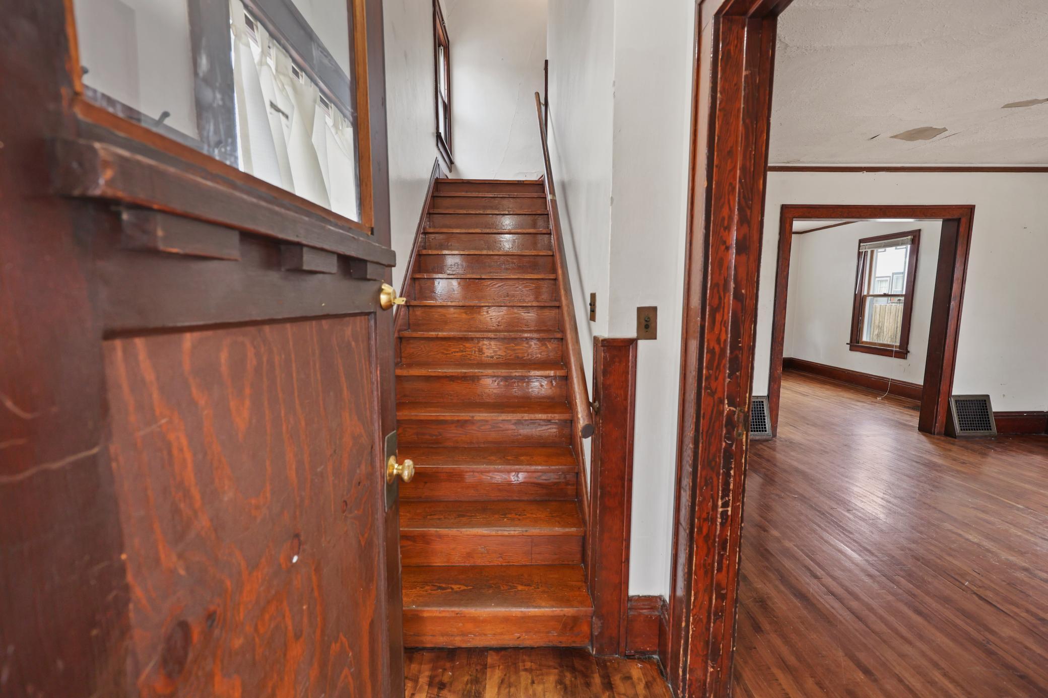 714 9th Street S