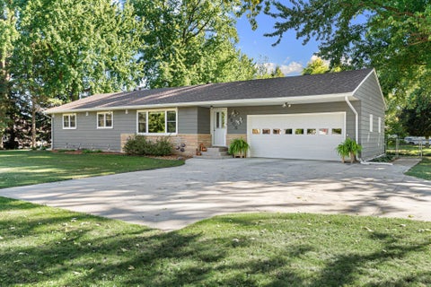 Photo of 2505 16th Avenue SW, Austin, MN 55912 (MLS # 7154867)