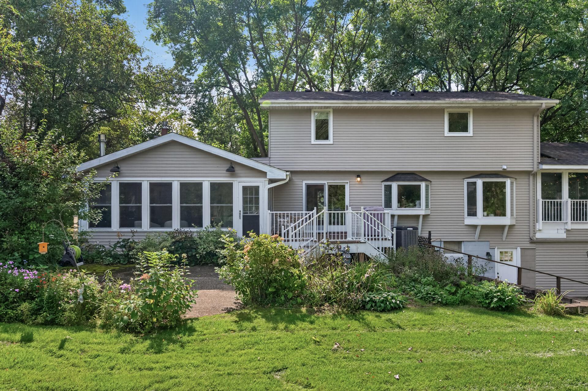 12 Tamarisk Road