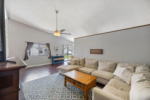 20293 Hunter Court Lakeville MN 55044