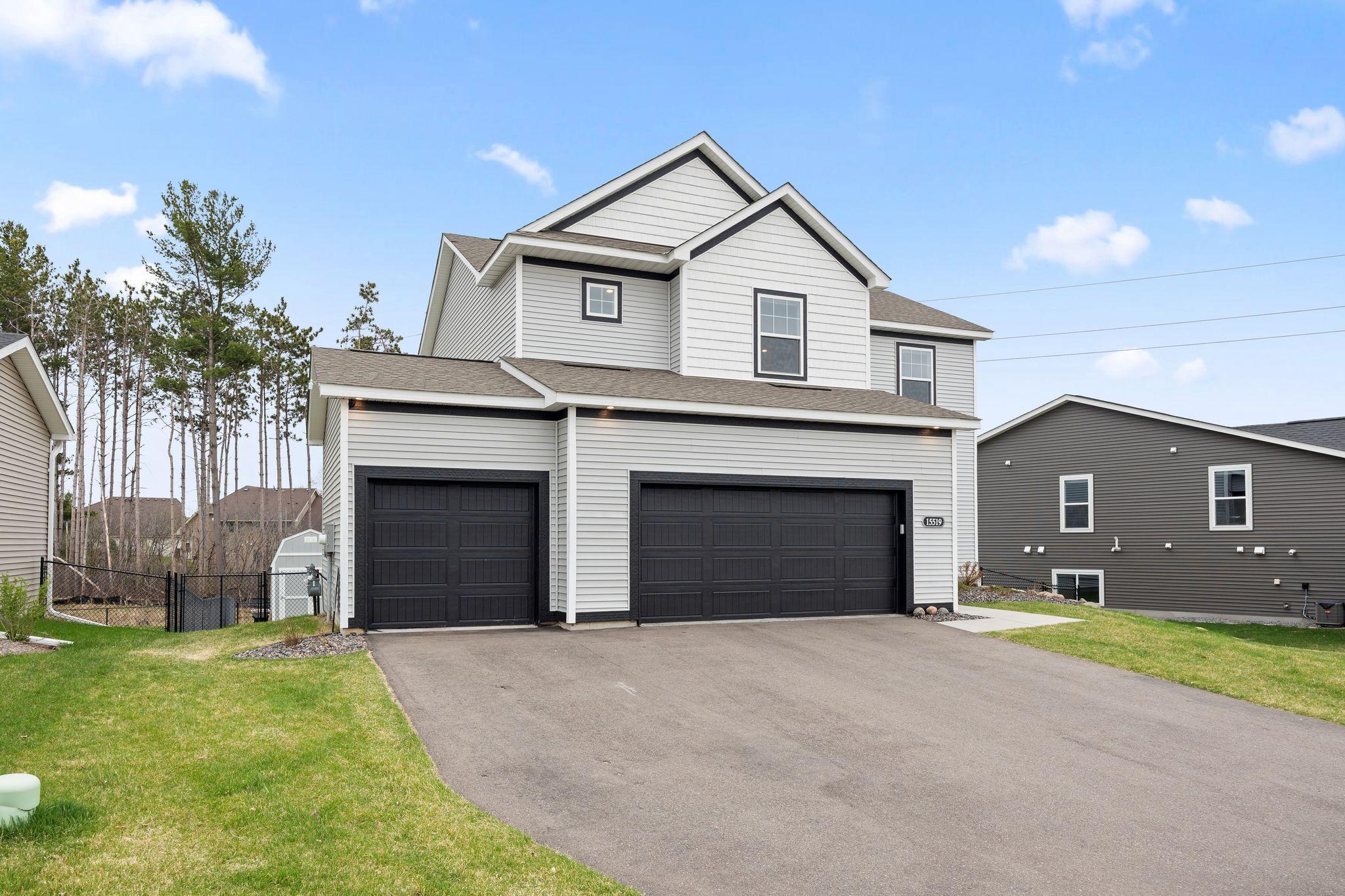 15519 Goodview Trail N