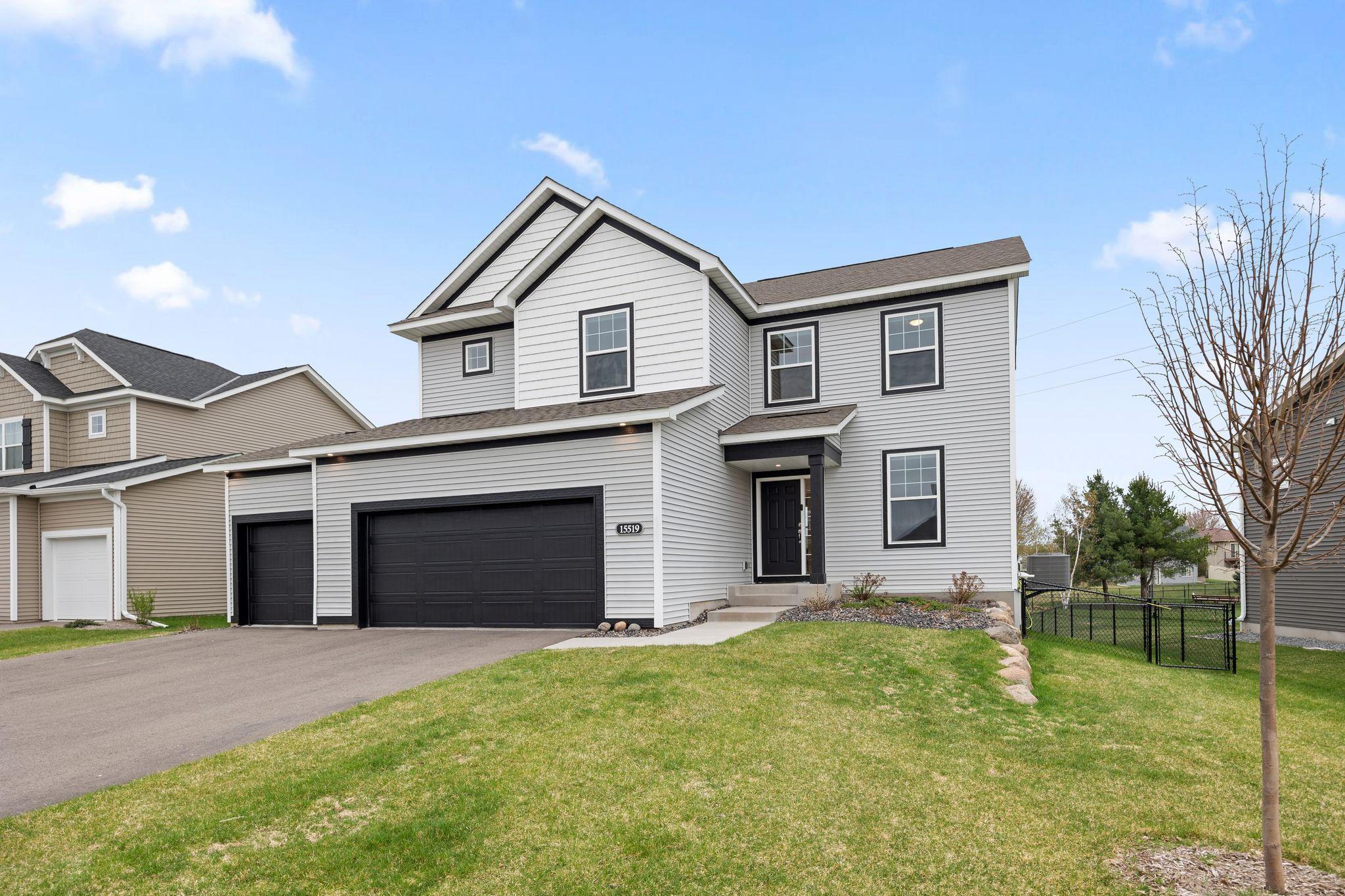 15519 Goodview Trail N