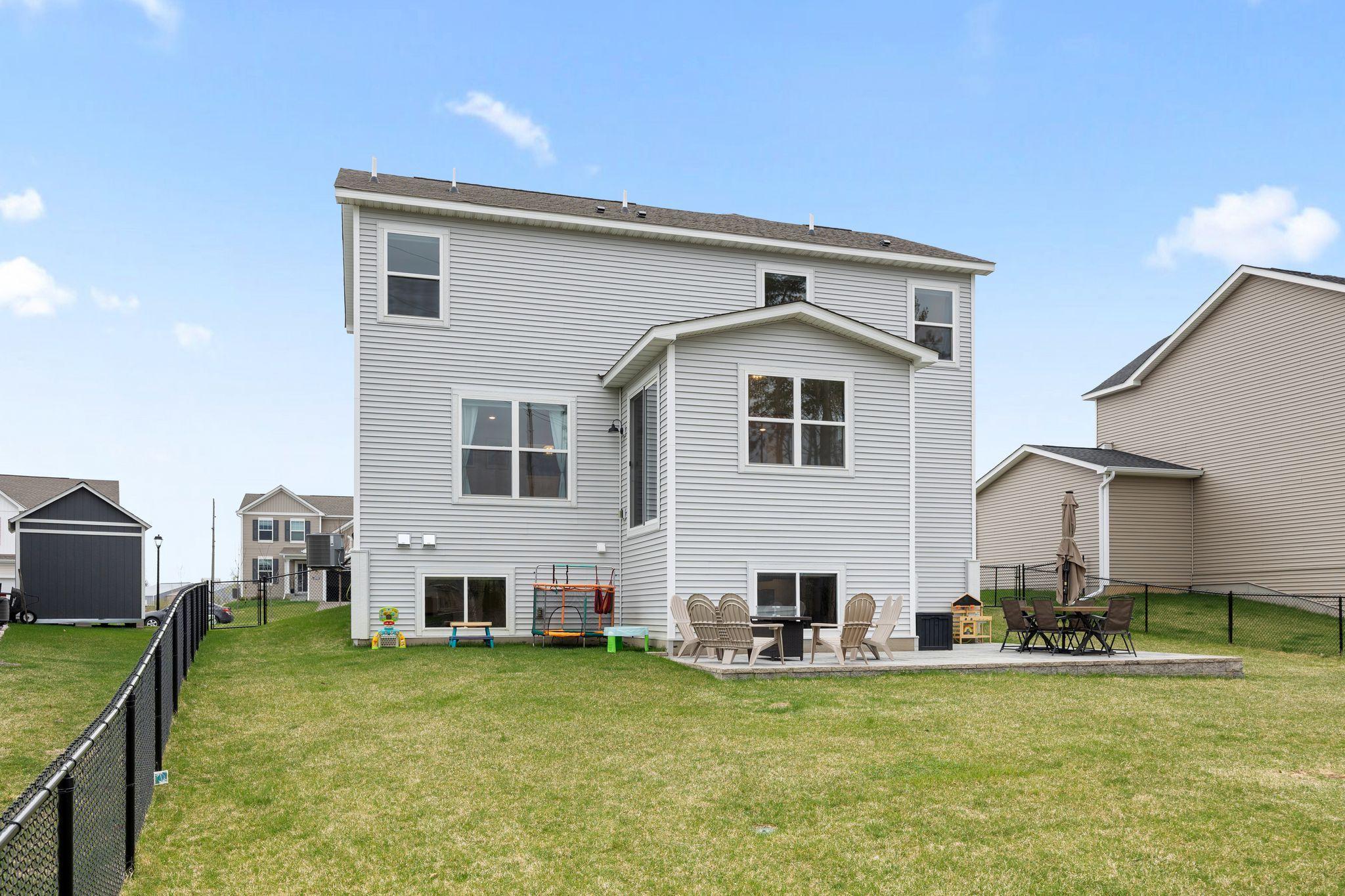 15519 Goodview Trail N