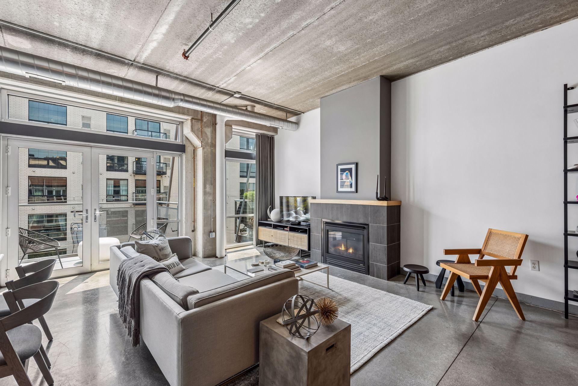 710 N 4th Street E407