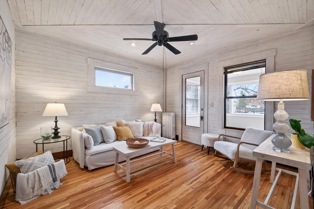 Photo of 722 Grand Avenue #B, Saint Paul, MN 55105 (MLS # 7045119)