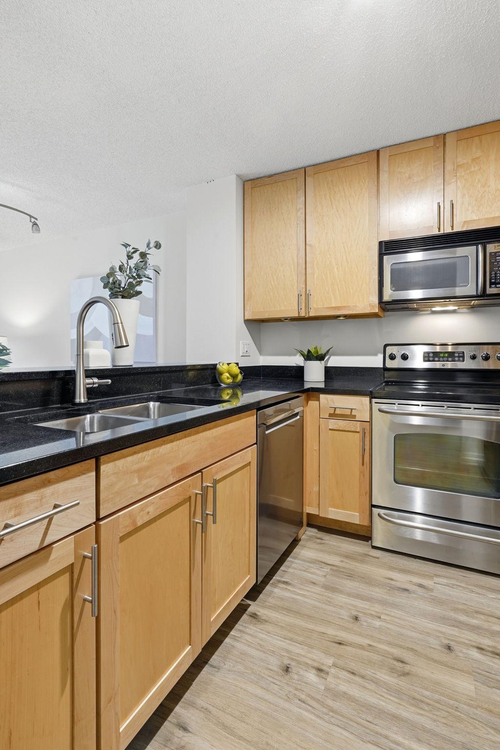 401 S 1st Street 321