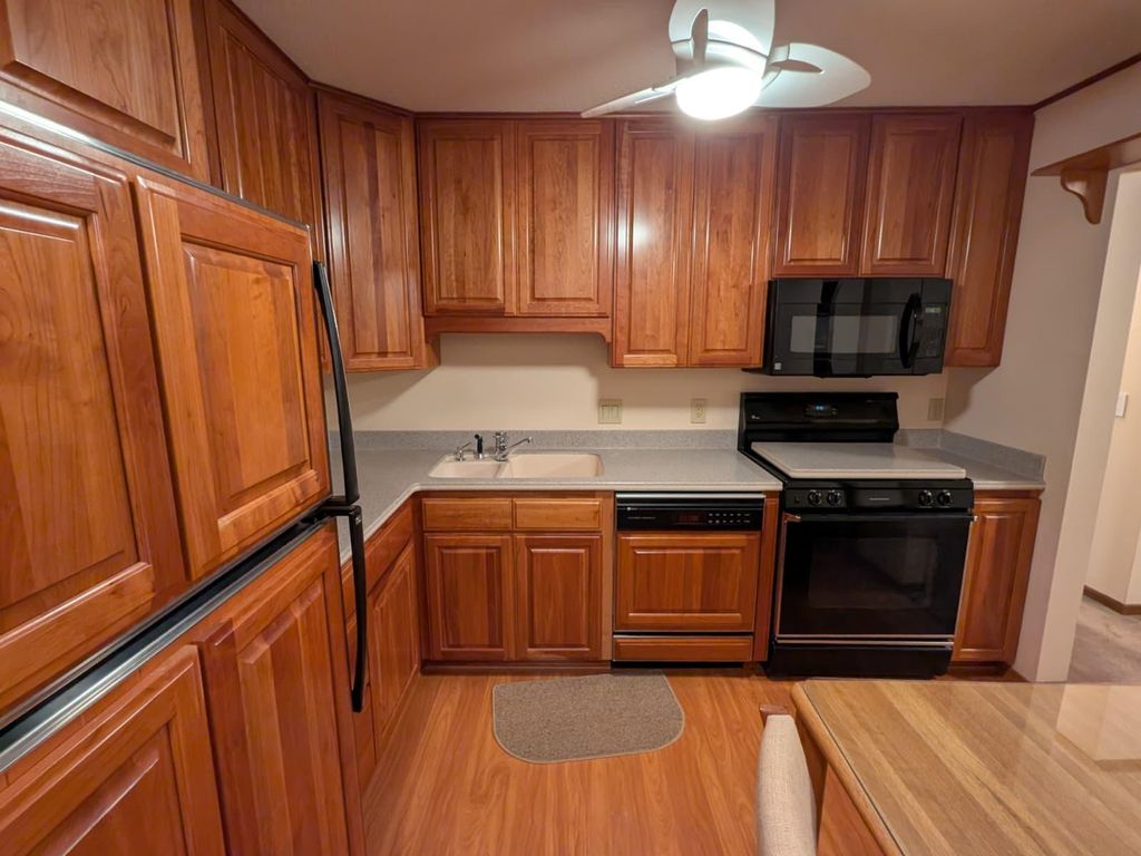 Photo of 4253 39th Avenue S, Minneapolis, MN 55406 (MLS # 7003123)