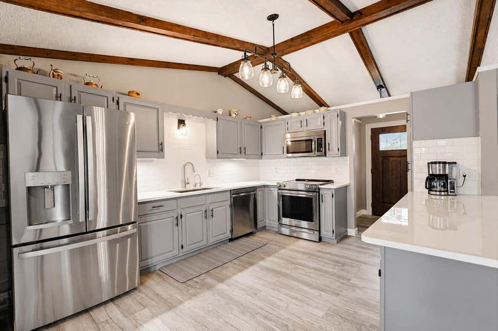 Photo of 1005 W Richway Drive, Albert Lea, MN 56007 (MLS # 7100798)
