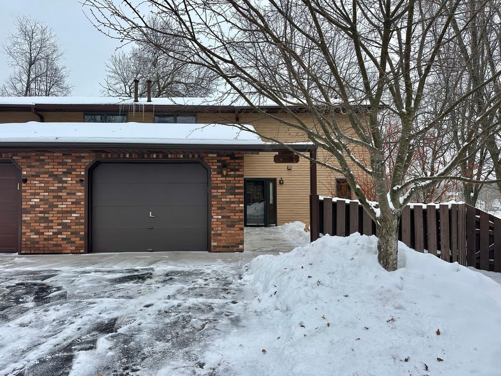 Photo of 434 E 11th Street #I, New Richmond, WI 54017 (MLS # 6825751)