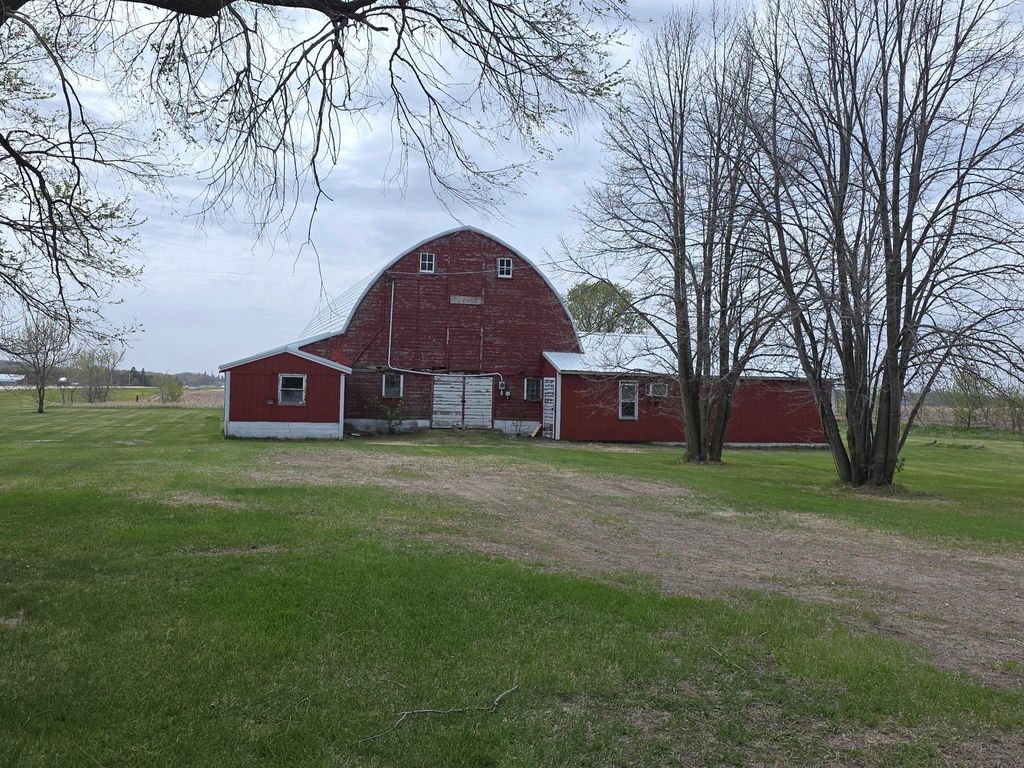 Photo of 10907 US Highway 71, Wadena, MN 56482 (MLS # 7074401)