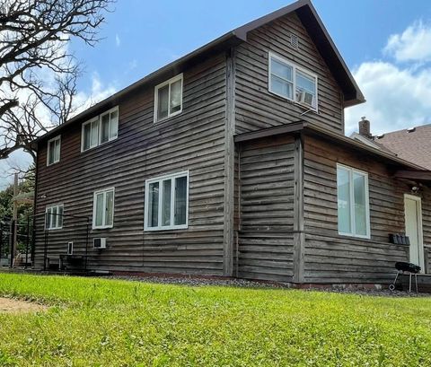 Photo of 411 Court Street, Albert Lea, MN 56007 (MLS # 6765157) Photo of 411 Court Street, Albert Lea, MN 56007 (MLS # 6765157)