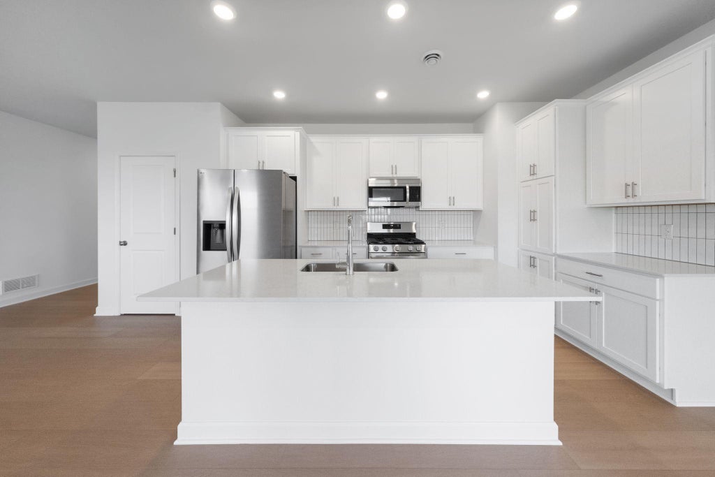 Photo of 22362 Isla Way, Rogers, MN 55374 (MLS # 7090988)
