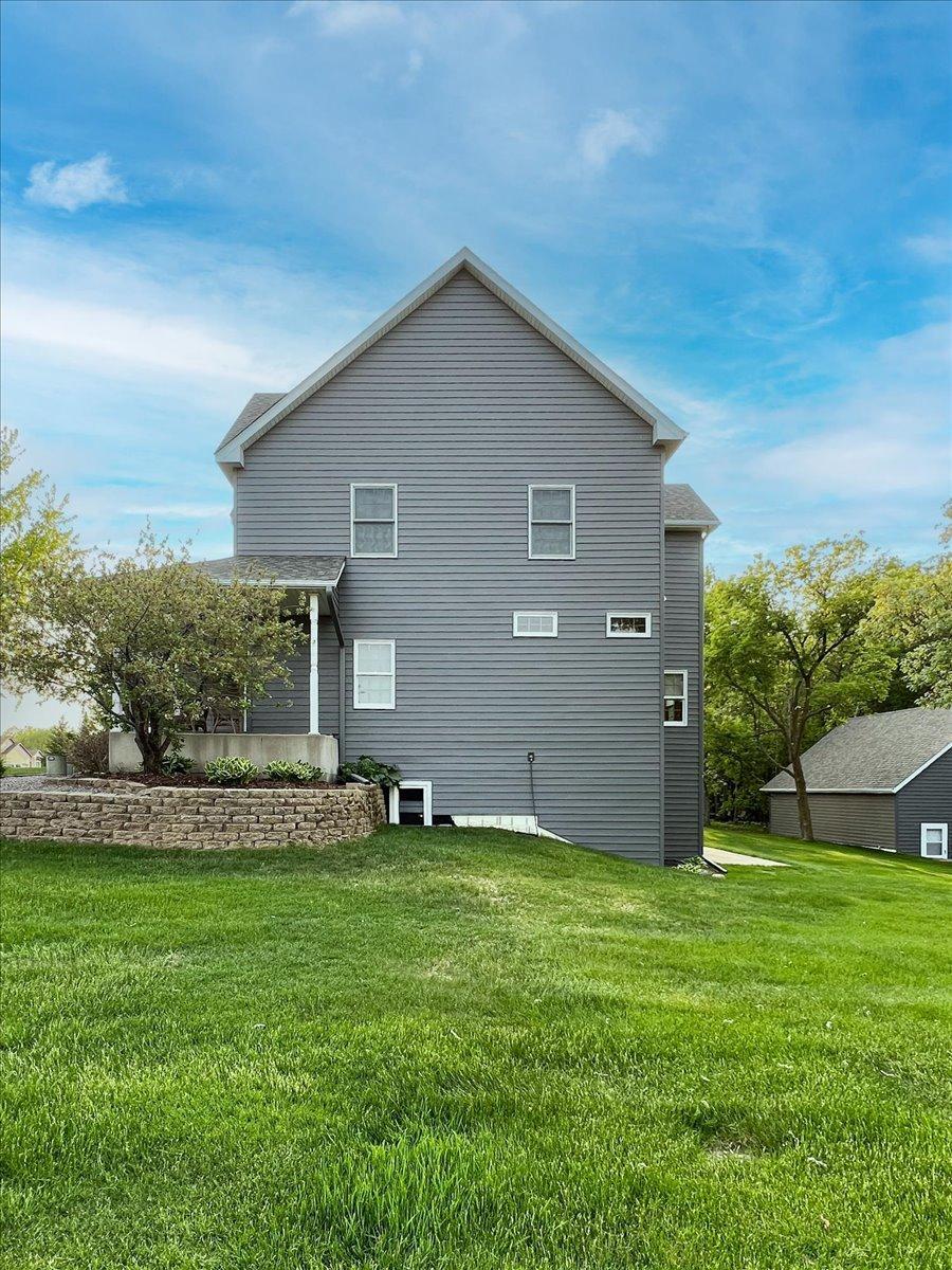 10555 Raven Loop NE