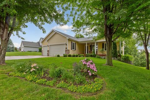 Photo of 1809 Michigan Drive, Northfield, MN 55057 (MLS # 7038336)