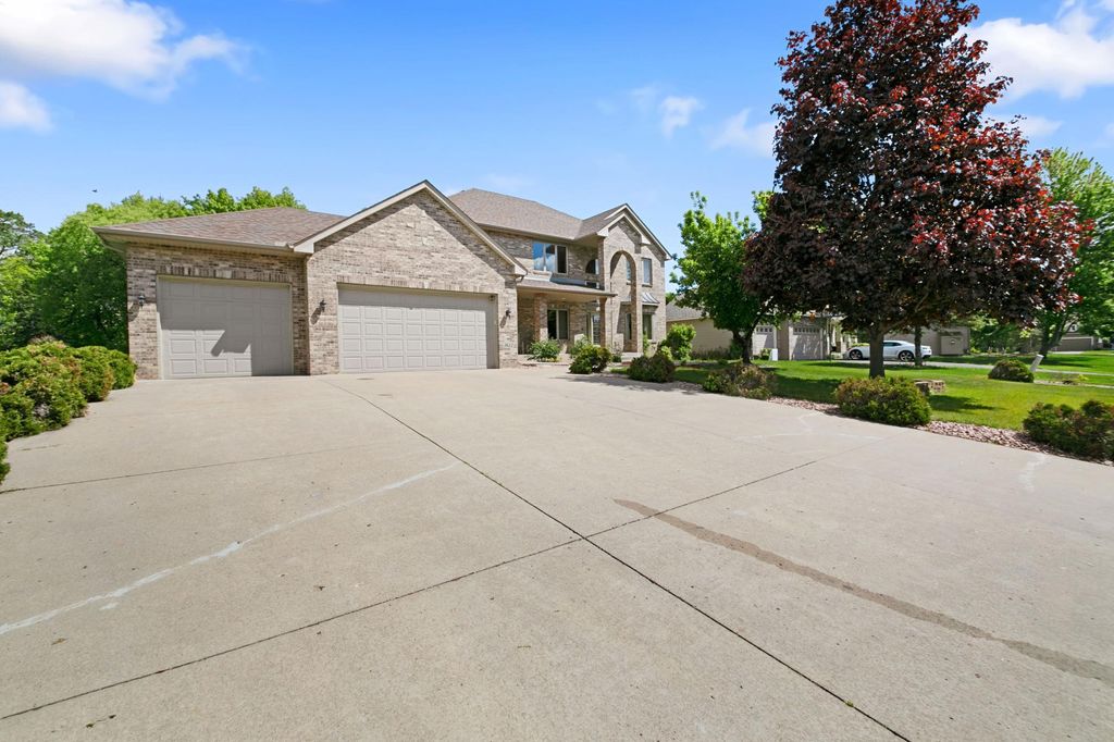 Photo of 3612 104th Trail N, Brooklyn Park, MN 55443 (MLS # 7079772)