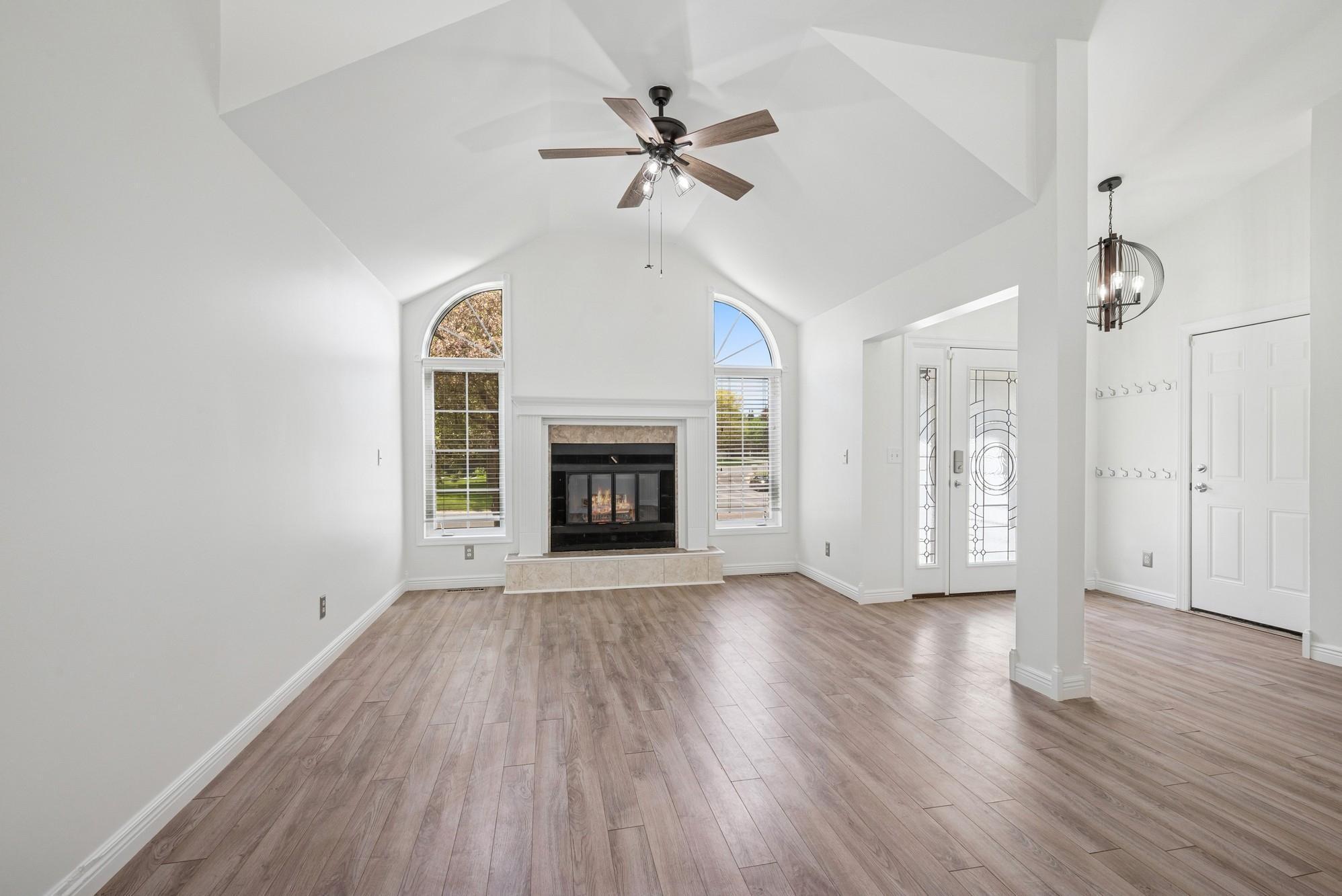 3876 Westbury Lane