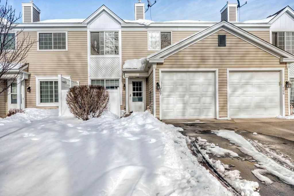 Photo of 2017 Southcross Drive W #707, Burnsville, MN 55306 (MLS # 7038457)