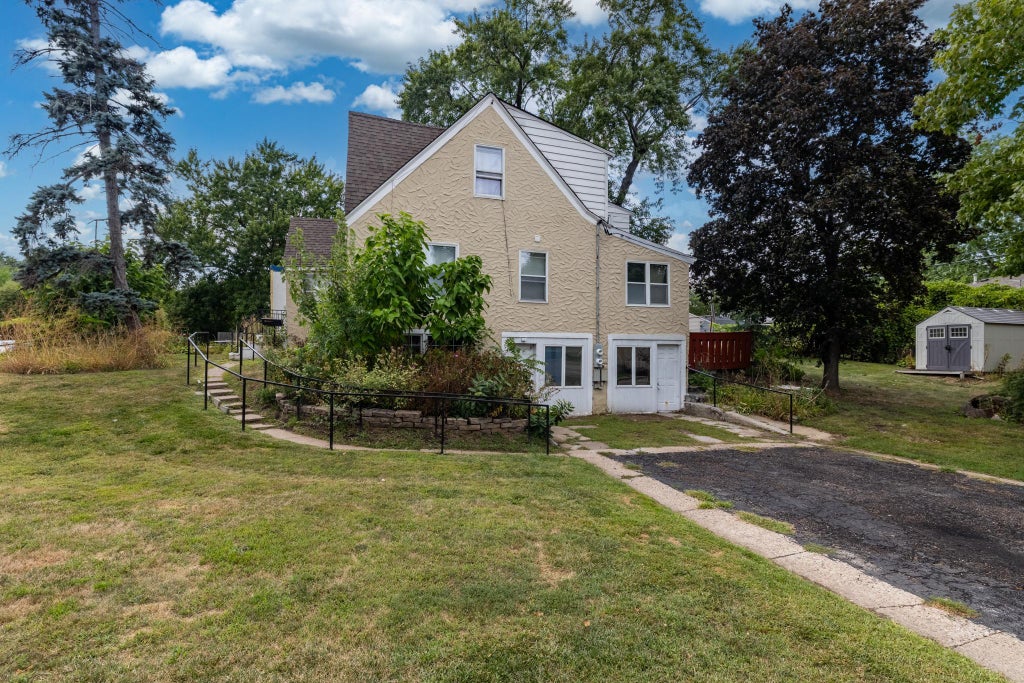 Photo of 6404 Minnetonka Boulevard, Saint Louis Park, MN 55426 (MLS # 7139113)
