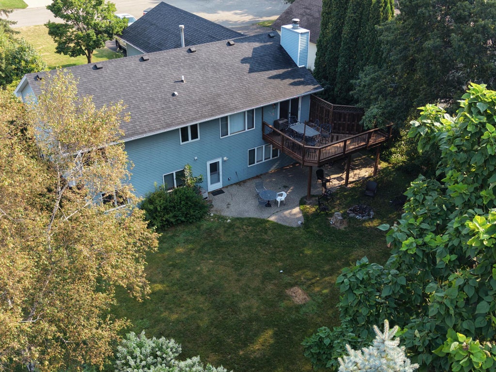 Photo of 2508 Knoll Circle, Maplewood, MN 55109 (MLS # 7163179)
