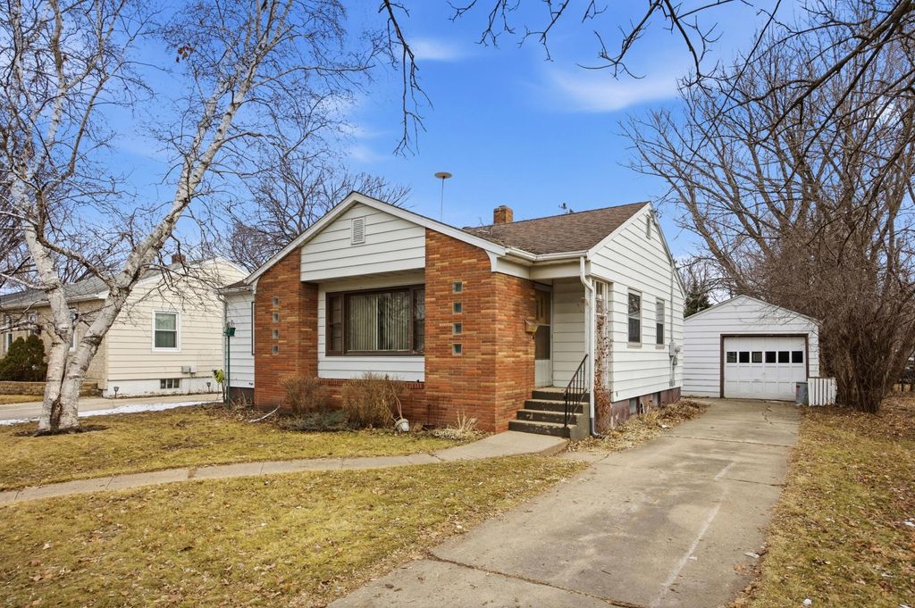Photo of 312 16th Street S, Moorhead, MN 56560 (MLS # 7039391)