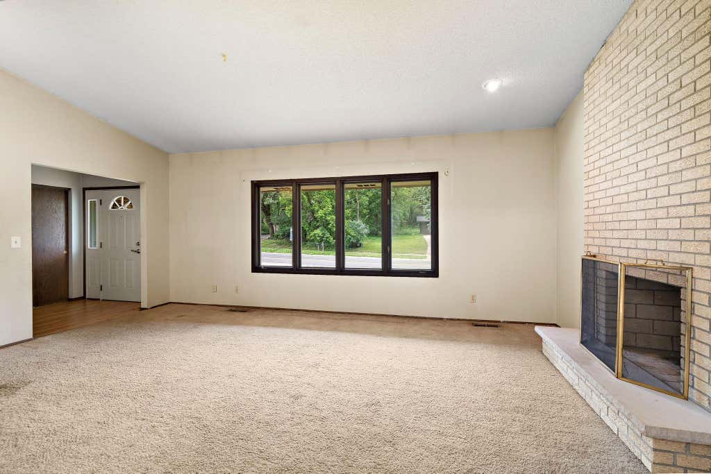 Photo of 12629 Parkwood Drive, Burnsville, MN 55337 (MLS # 7125035)