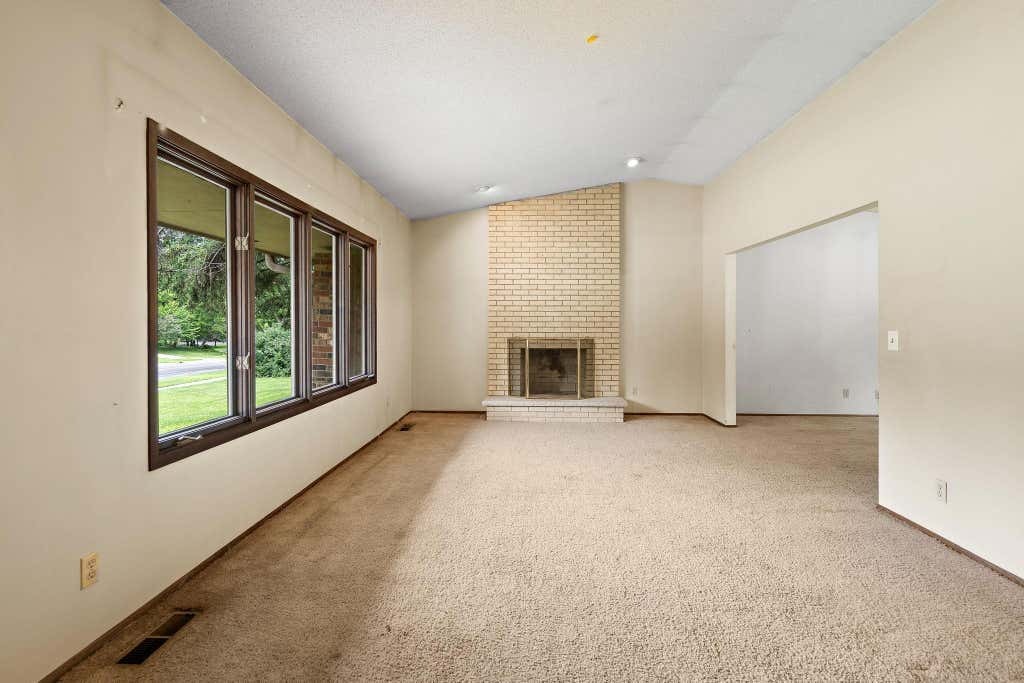 Photo of 12629 Parkwood Drive, Burnsville, MN 55337 (MLS # 7125035)