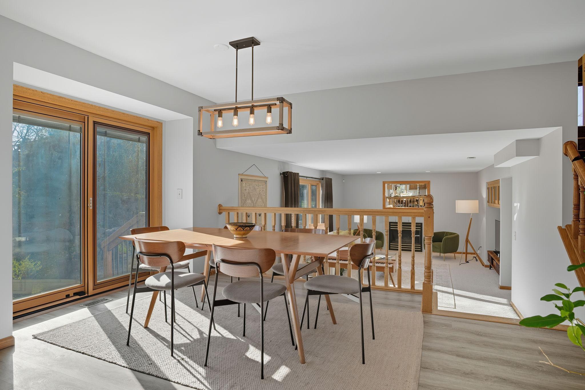 1136 County Road C2 W