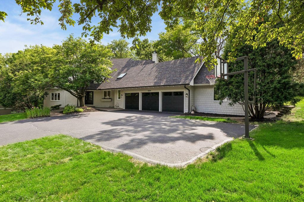 Photo of 5804 Schaefer Road, Edina, MN 55436 (MLS # 7032189)