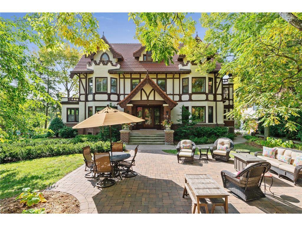 2504 Euclid Place