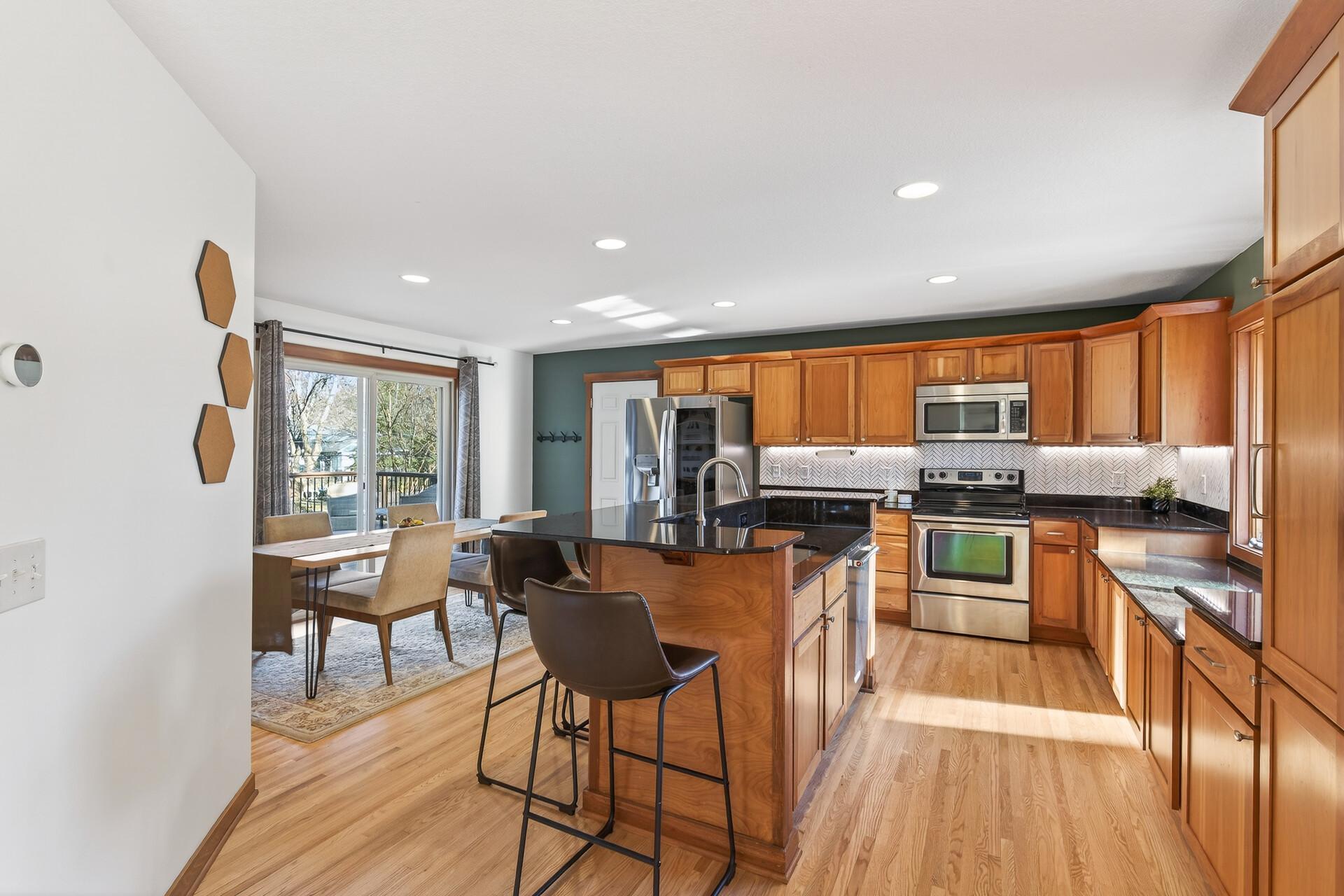 900 Sunset Drive S