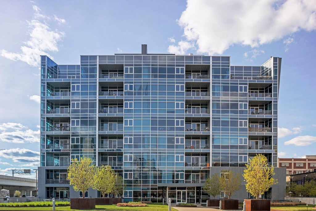Photo of 345 6th Avenue N #706, Minneapolis, MN 55401 (MLS # 7138323)
