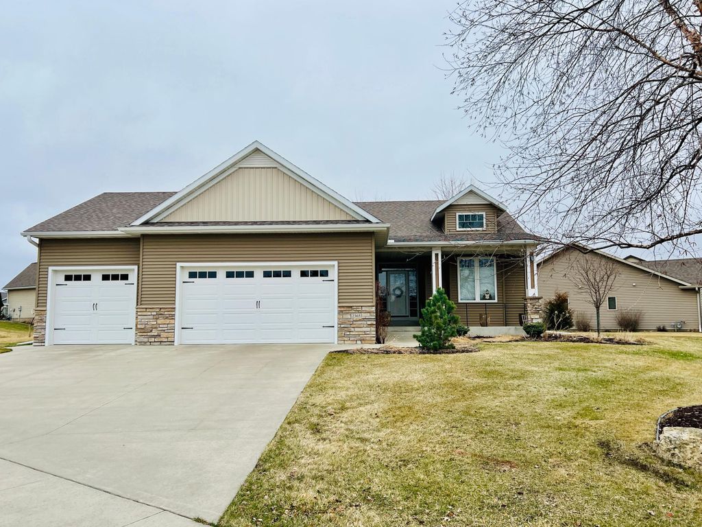 Photo of 2365 Jasper Place NE, Rochester, MN 55906 (MLS # 7007094)