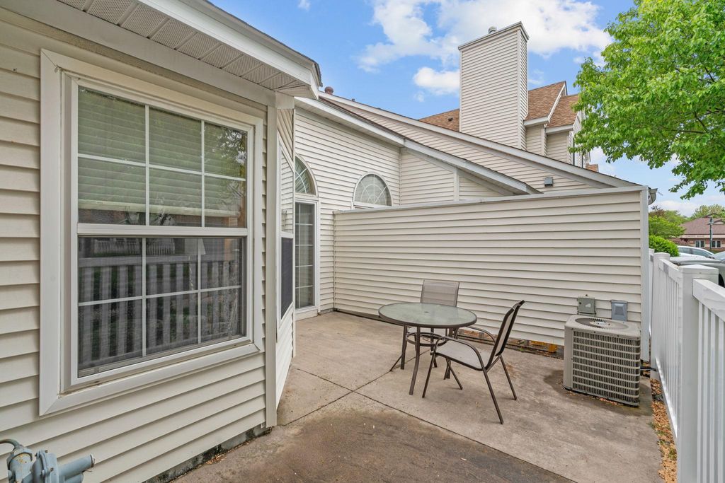 Photo of 538 Queens Gate, New Brighton, MN 55112 (MLS # 7077911)