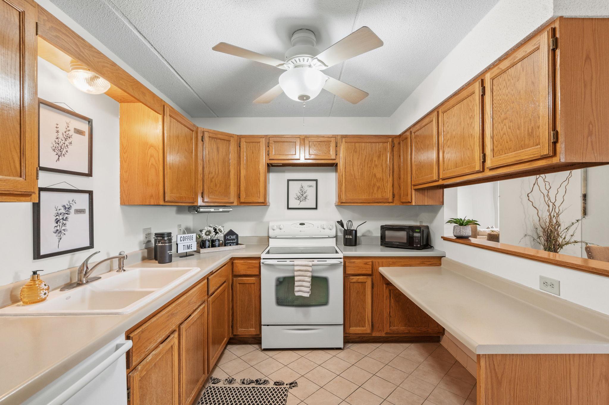 2601 Kenzie Terrace 206