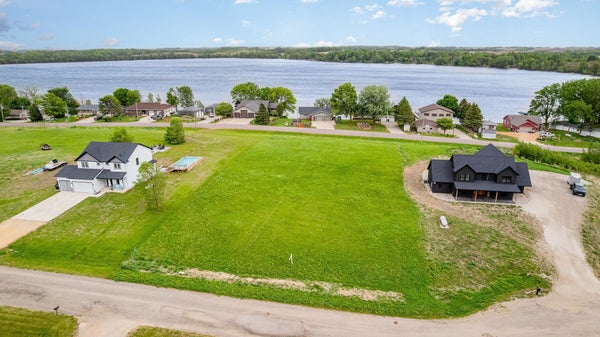 19329 LAKE VOLNEY CIR, LE CENTER, MN 56057 - Image 7fffadde1fdcbb7b5657cb0f5874fbe7/512643280