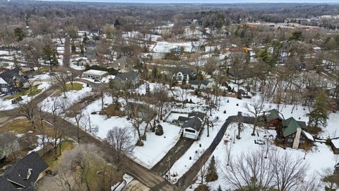 16919 Cottage Grove Avenue Wayzata MN 55391